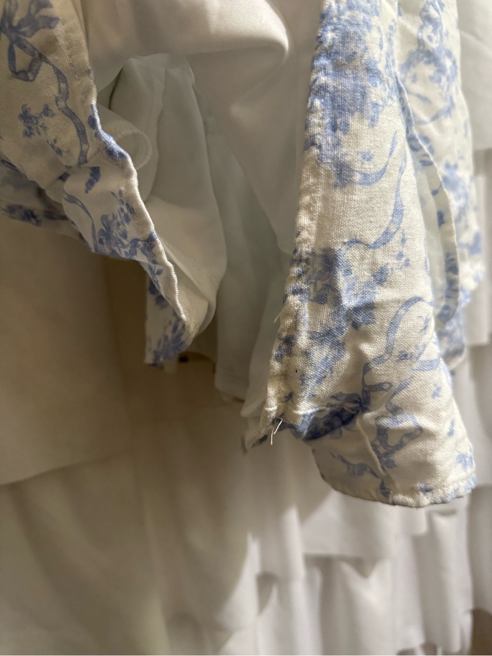 Altar'd State White and Light Blue Bow-Front romper - Picture 5 of 11
